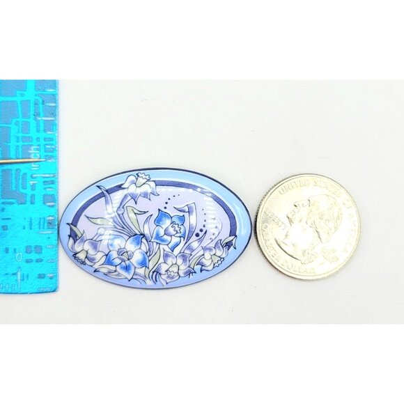 Michaela Frey Porcelain Painted Lily Brooch Pin - Picture 9 of 9